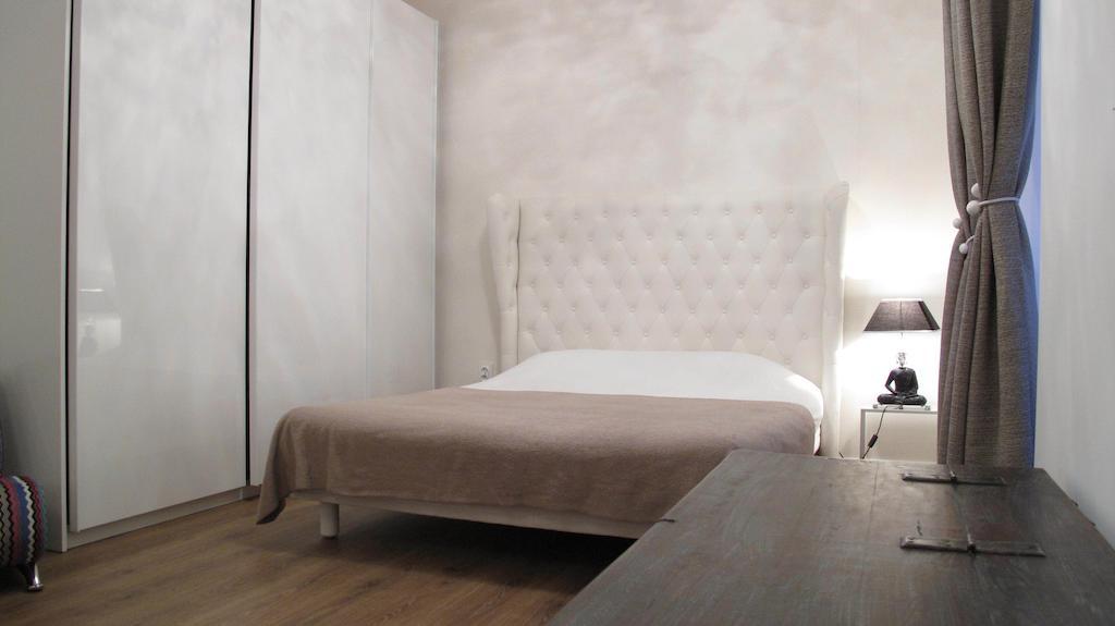 Les Abeilles Beausoleil Apartment Room photo